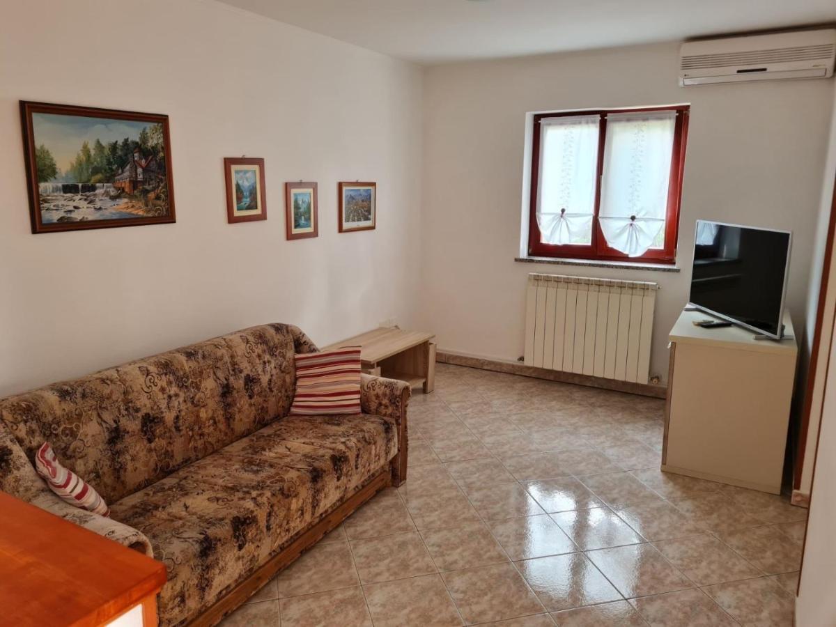 Apartment Ornela Umag Bagian luar foto